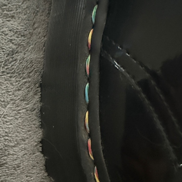 Dr. Martens Oxford Pride Edition Patent Leather Rainbow Holographic - Picture 5 of 7